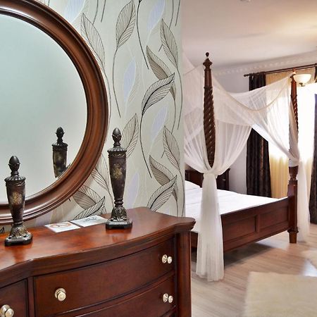 Vila Nicole Hotel Hateg Ngoại thất bức ảnh